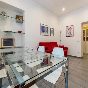 Porta Pia & Torlonia With Balcony Appartement