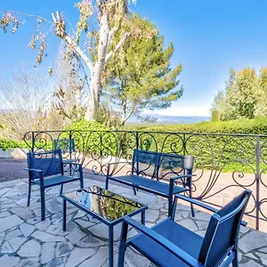 Spacieux Appartement, Jardin Et Piscine Prive , Vallauris France
